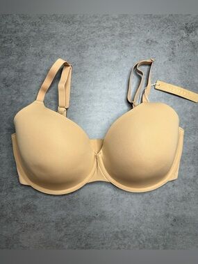SKIMS Beige Seamless Molded T-Shirt Bra
